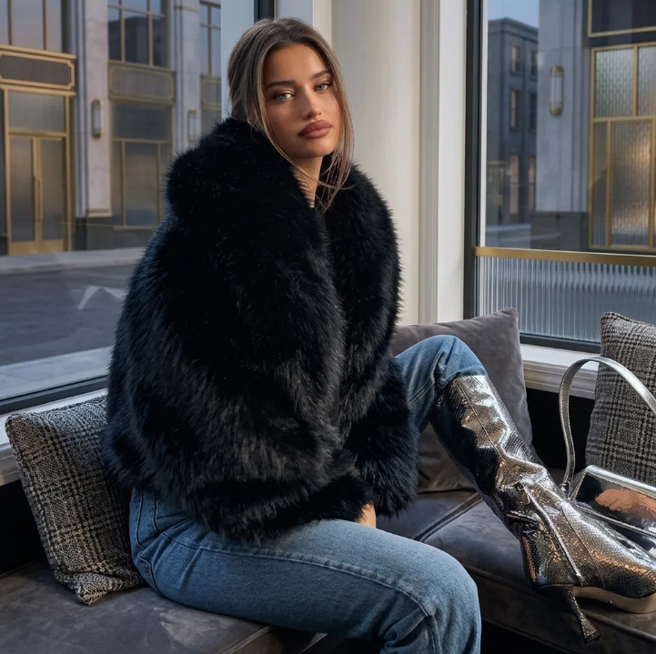 Manteau en Fausse Fourrure
